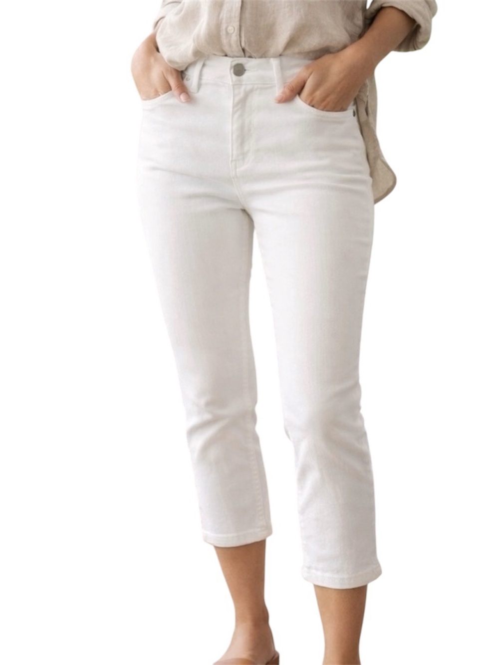NWT NEW YORK & COMPANY WHITE SOHO JEANS CROP LEGGINGS SIZE 4
